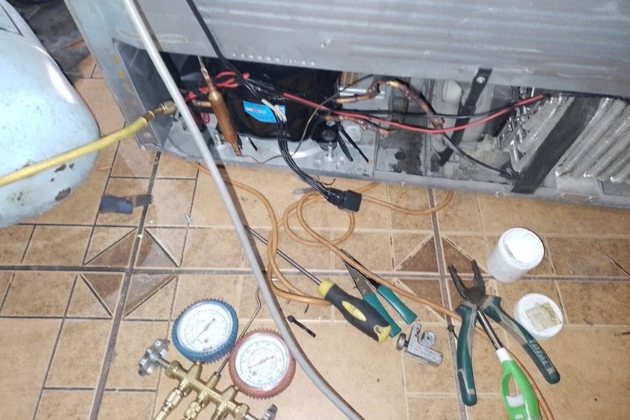 reparación de refrigeradores taller de refrigeración en san jose taller de refrigeracion en heredia taller de refrigeracion en cartago tecnico de refrigeración (14)